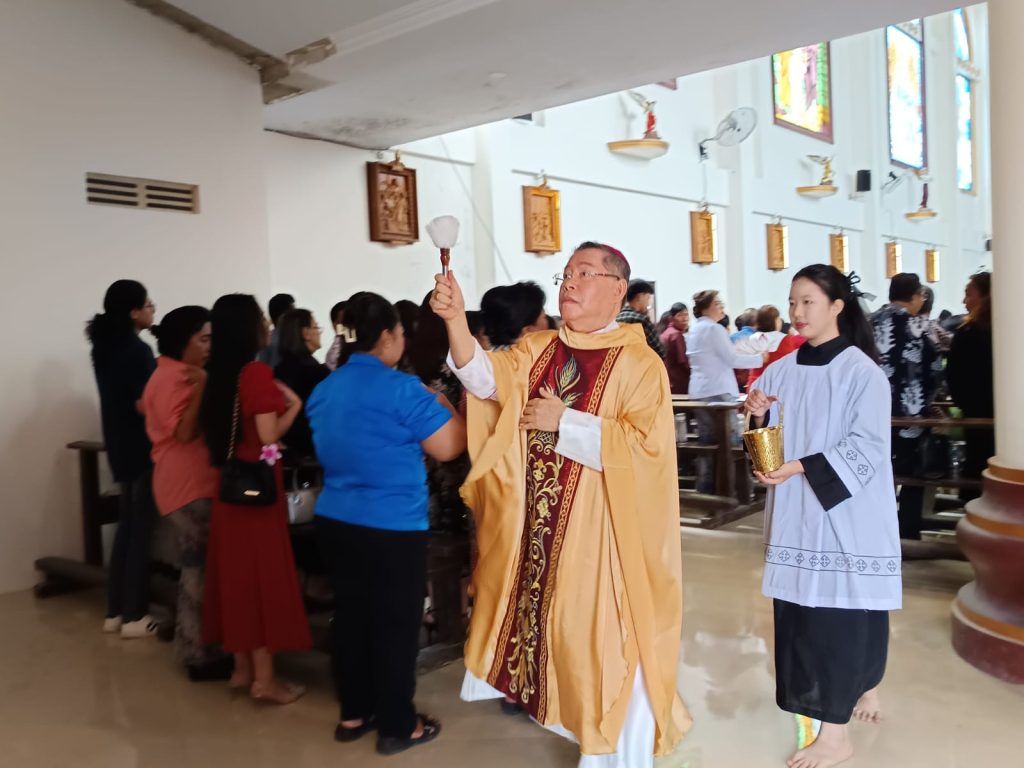Resmikan Gereja Paroki St Antonius de Padua Airmadidi, Uskup: Ini Bukti Kekuatan Cinta 2 534056e2 1a6a 46e3 9b41 63f952d50fe5