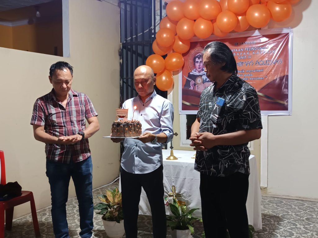 a56853cd 180d 4af6 81eb f953cedea4b6