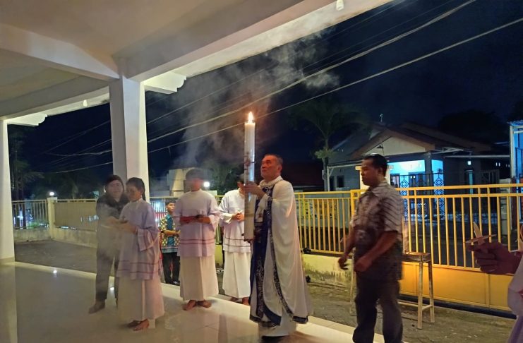 Vigili Paskah, Misteri Cahaya dan Persekutuan Iman
