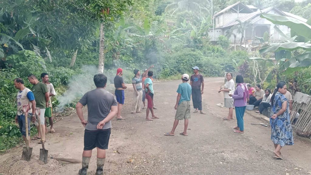 Membersihkan Selokan: Aksi Nyata Bersama Wilroh Santa Veronika dan Wilroh Santa Marta 1 649043837 864545443297829 5224592822103132601 n