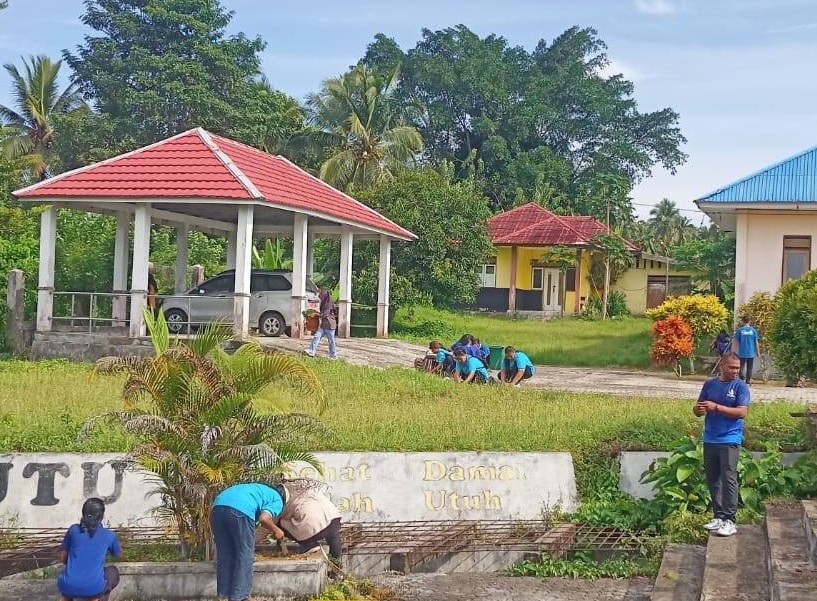 WKRI Cabang Banggai Laut dan WKRI Ranting Pososlalongo Kerja Bakti Bersama 1 651320563 122272952990220949 4915732700738797473 n
