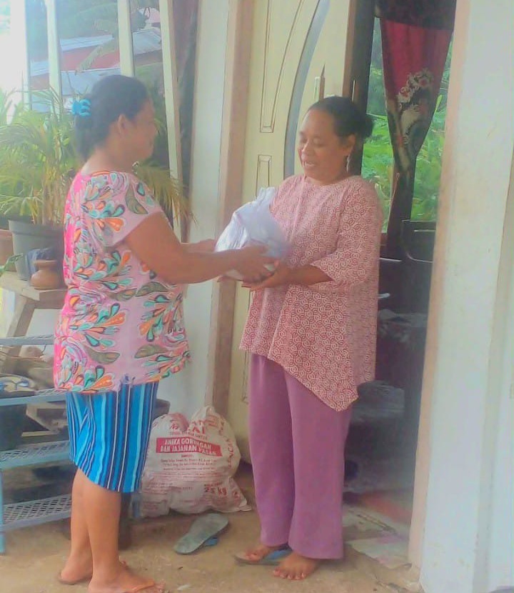 Aksi Nyata Pekan Ketiga, Umat Wilroh Santa Marta Bolitan Berbagi Kepada Para Tetangga Muslim 2 WhatsApp Image 2026 03 24 at 21.28.48 2