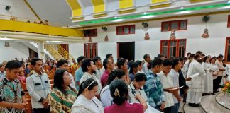 Pelantikan Pengurus DPS dan Kelompok Kategorial Stasi Bolitan, Pastor Melky: Jangan Cemas!