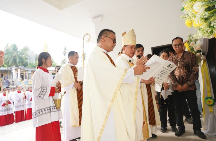 Resmikan Gereja Katolik, Bupati Buol: Menuju Buol Agamis, Tanpa Ada Gangguan!