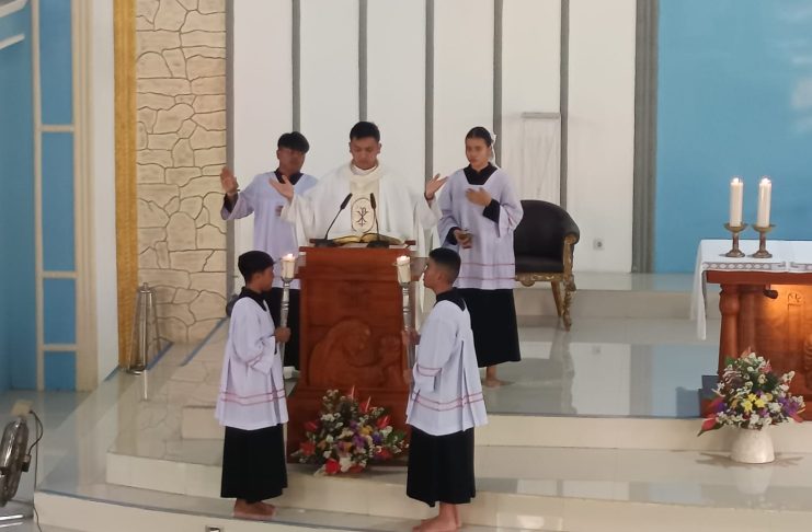 Hari Raya Tritunggal Mahakudus: Misteri Kasih Allah yang Menghidupkan