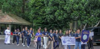 Umat Paroki Bunda Teresa Calcutta GPI dan Paroki YGB Paniki Ziarah Bersama di Seminari Kakaskasen