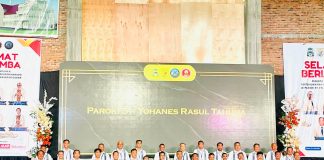 Lantunan Pujian KBK Tahuna Meriahkan Konferensi VIII Keuskupan Manado