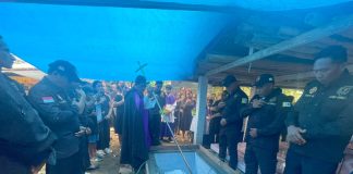 Legio Christi Paroki Tahuna Wujudkan Pelayanan Kasih dalam Upacara Pemakaman di Kelurahan Mahena
