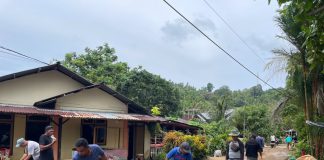 Di Bawah Komando Pastor Paroki, Legio Christi Gelar Aksi Sosial di Lokasi Banjir Kecamatan Tamako