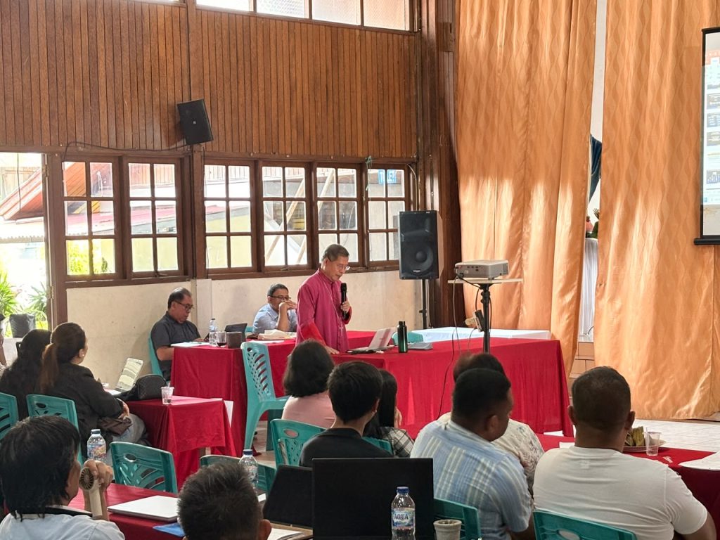 Uskup dan Tim Keuskupan Manado hadiri Monitoring dan Evaluasi Program Kerja Kevikepan Tondano-Mitra di Paroki Tataaran. 1 WhatsApp Image 2026 08 11 at 1.49.49 PM