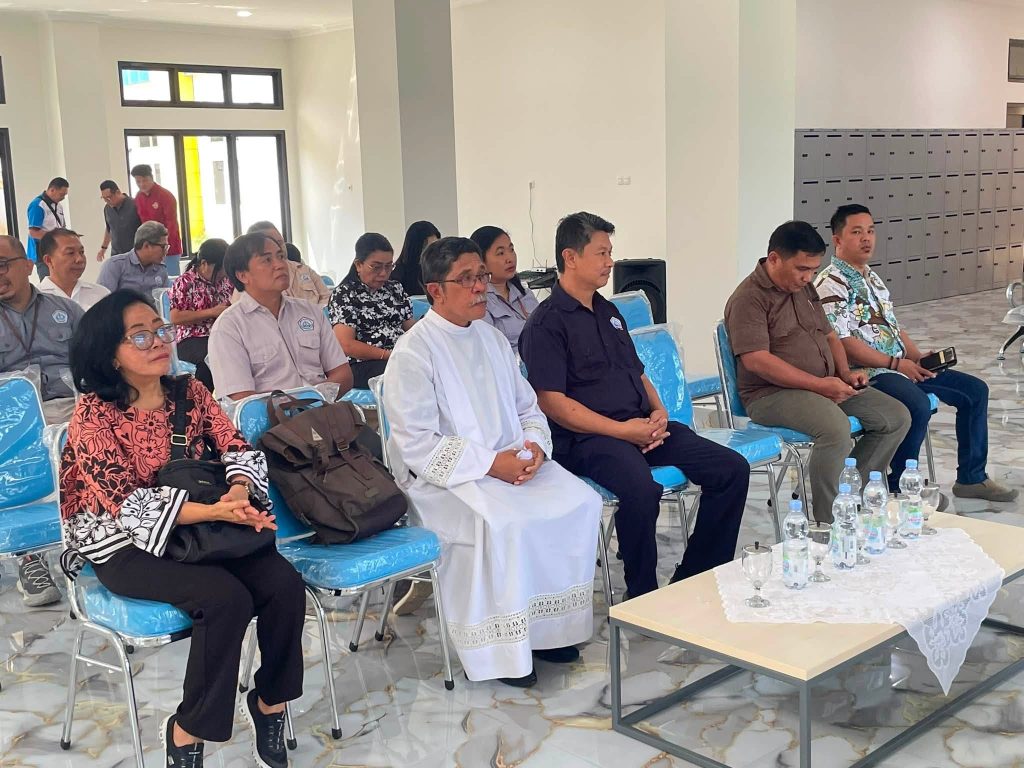 Pastor Jacob Adilang: Fasilitas Pendidikan Harus Dirawat dan Dipakai untuk Melayani 1 772780066 1562634968724874 5803873240982739279 n